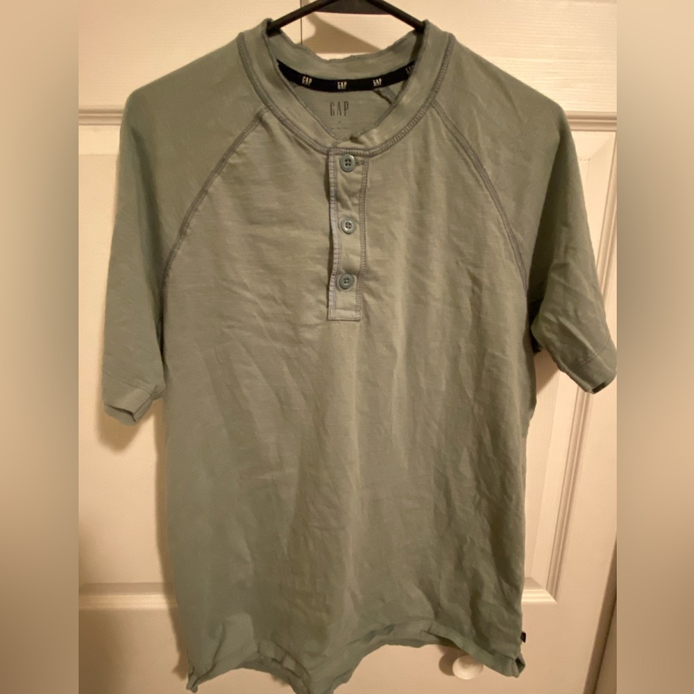 GAP Men's Sage Green Short Sleeve Tee